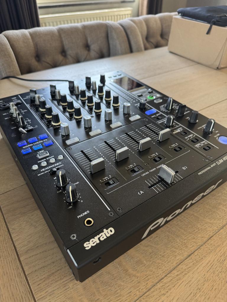 Pioneer DJM-900SRT Serato edition Topstaat, Musique & Instruments, DJ sets & Platines, Comme neuf, Pioneer, Enlèvement