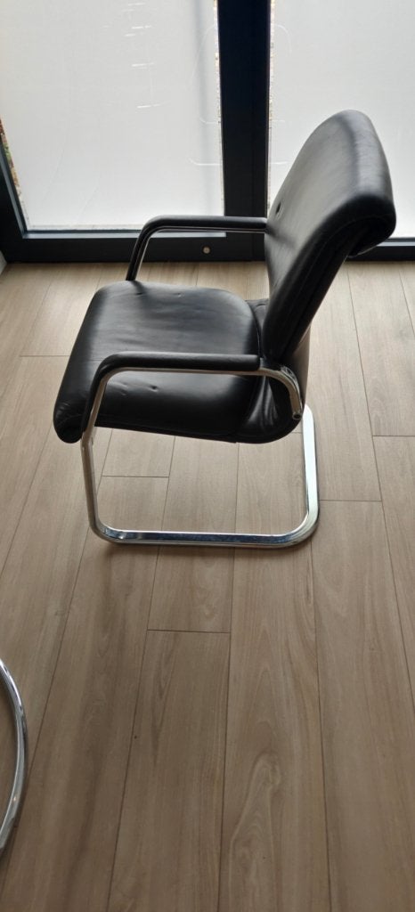 lederen zeteltjes, Huis en Inrichting, Stoelen, Ophalen, Twee, Zwart, Zo goed als nieuw