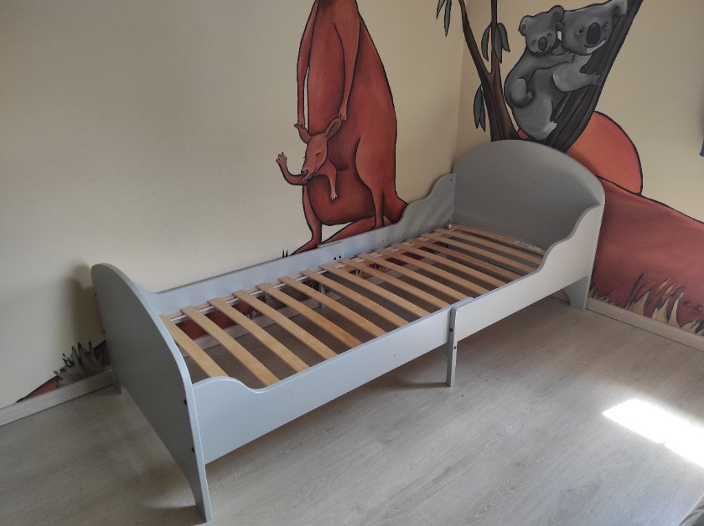 Meegroeibed en commode, Kinderen en Baby's, Ophalen, Zo goed als nieuw, Jongetje of Meisje