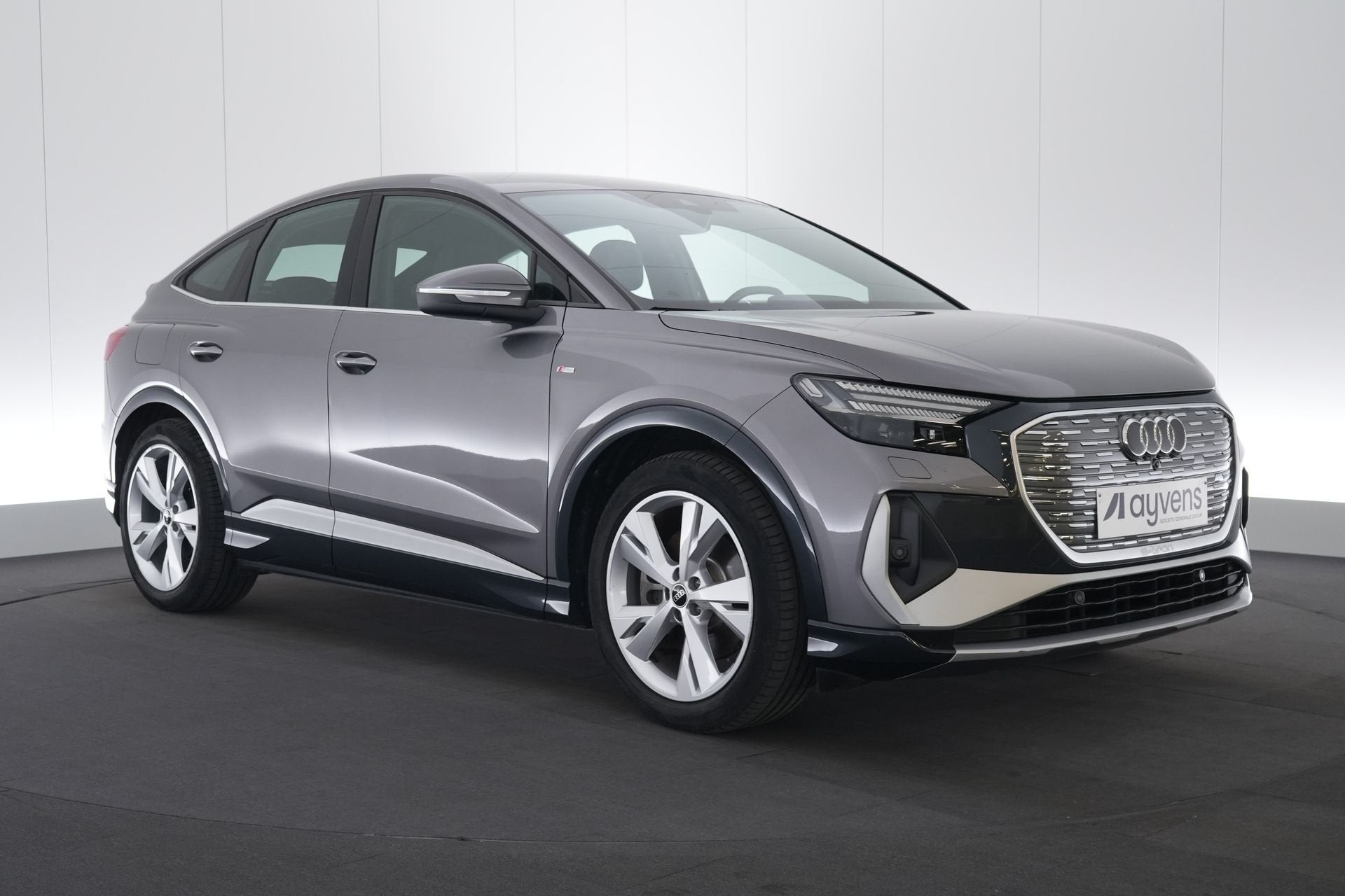(2CBU938) AUDI Q4 SPORTBACK E-TRON, Autos, Achat, Phares entièrement LED, Euro 6, Entreprise