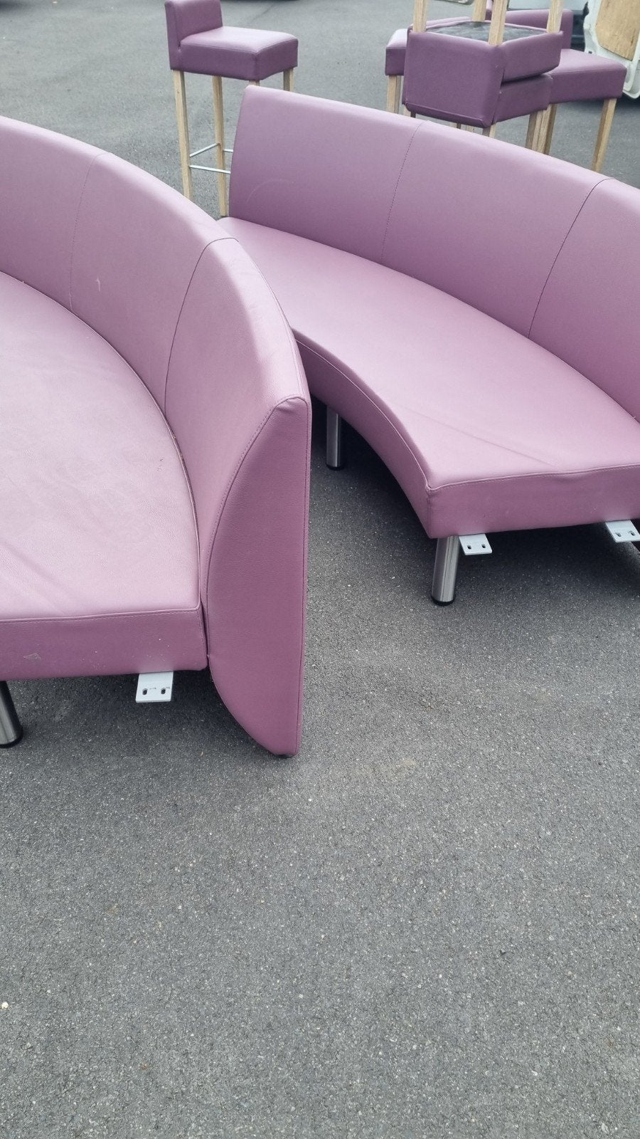horeca 3 banquette 9 tabouret 6 chaise Livraison possible 
9, Articles professionnels, Enlèvement ou Envoi