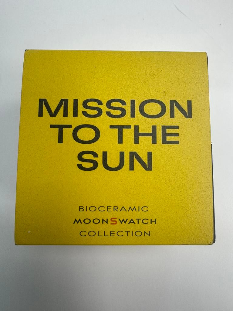 Moonswatch mission to the sun, Handtassen en Accessoires, Horloges | Heren, Verzenden, Zo goed als nieuw, Polshorloge, Swatch