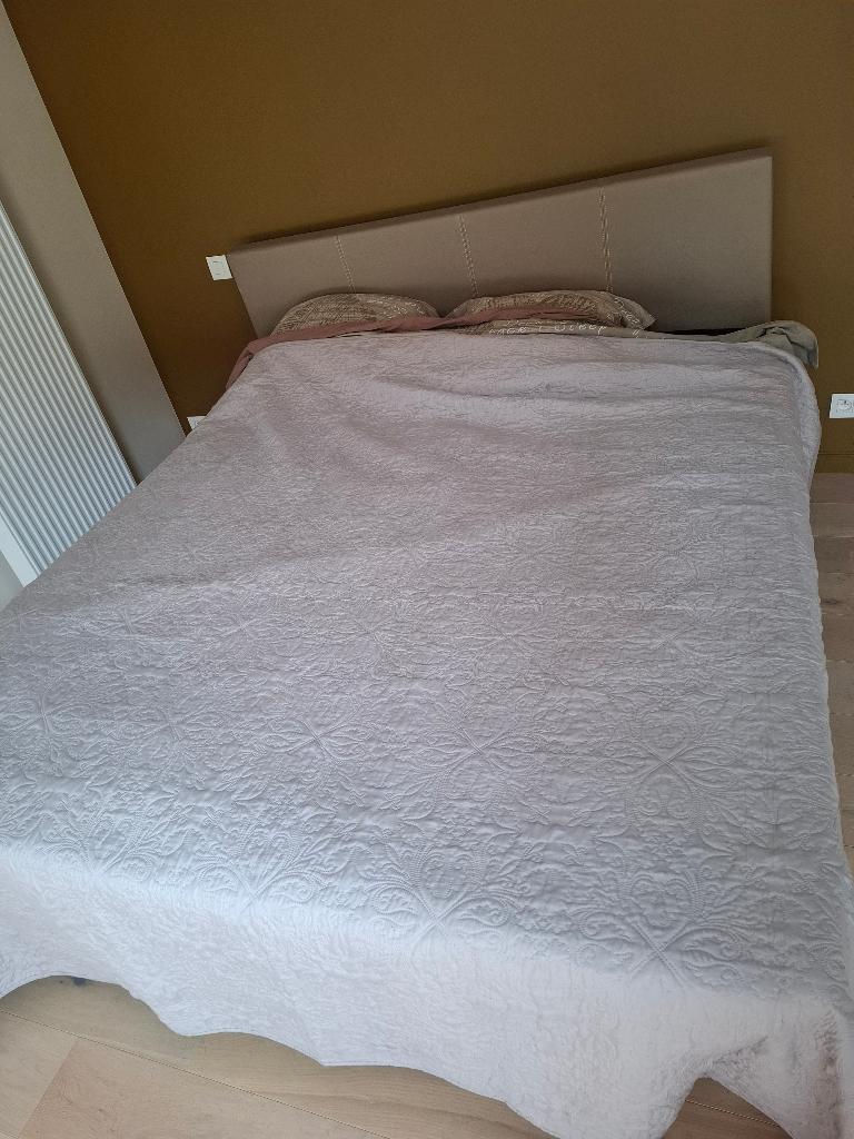 Bed, Huis en Inrichting, Slaapkamer | Bedden, Ophalen, Overige materialen, Leder, Gebruikt
