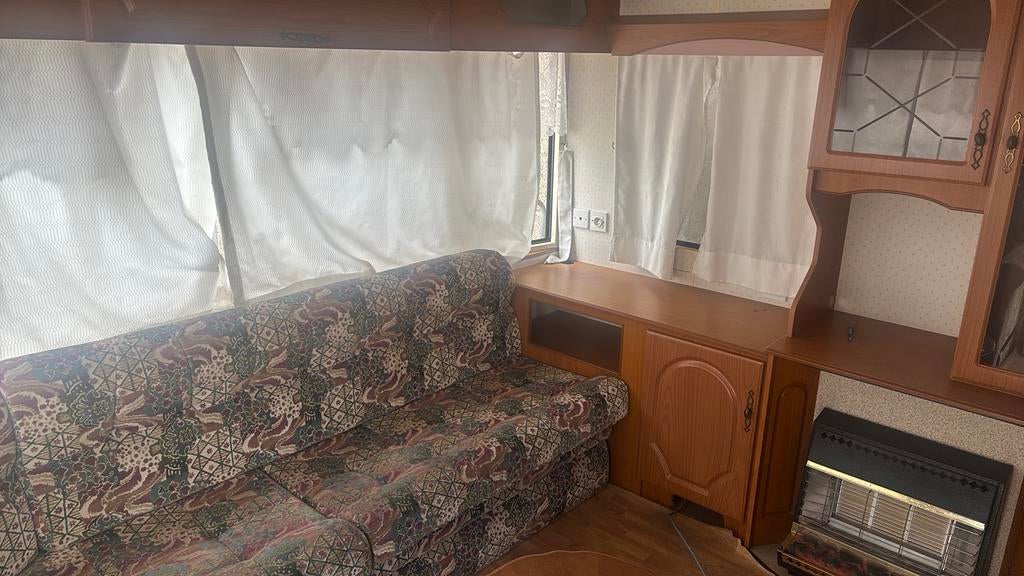 Staancaravan moet snel weg, Jusqu'à 2
