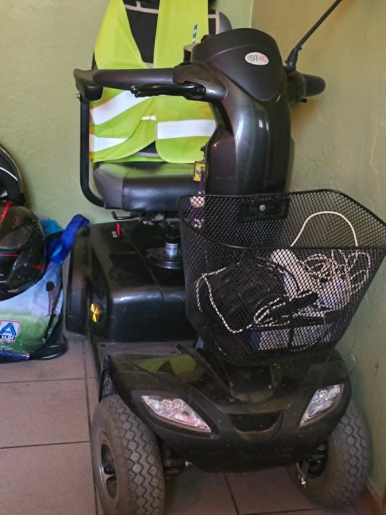 scoot mobiel, Diversen, Brommobielen en Scootmobielen, Gebruikt, 16 t/m 25 km, 11 t/m 15 km/u, Ophalen