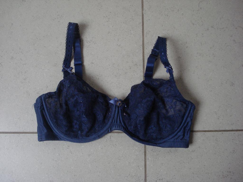 Hunkemöller blauwe beha, dames. mt 75D, Hunkemöller, Ophalen of Verzenden, Blauw, BH