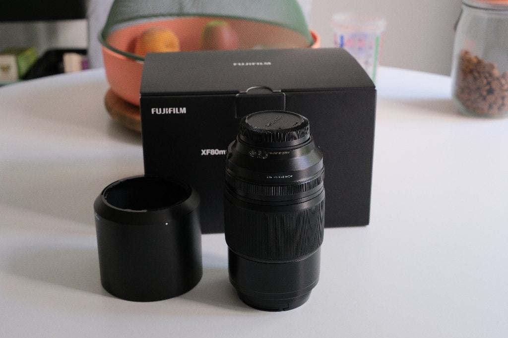 Fujifilm XF 80mm f/2.8 R LM OIS WR Macro – Nieuwstaat, Fujifilm, Monture Fujifilm X, 80 mm, Pare-soleil