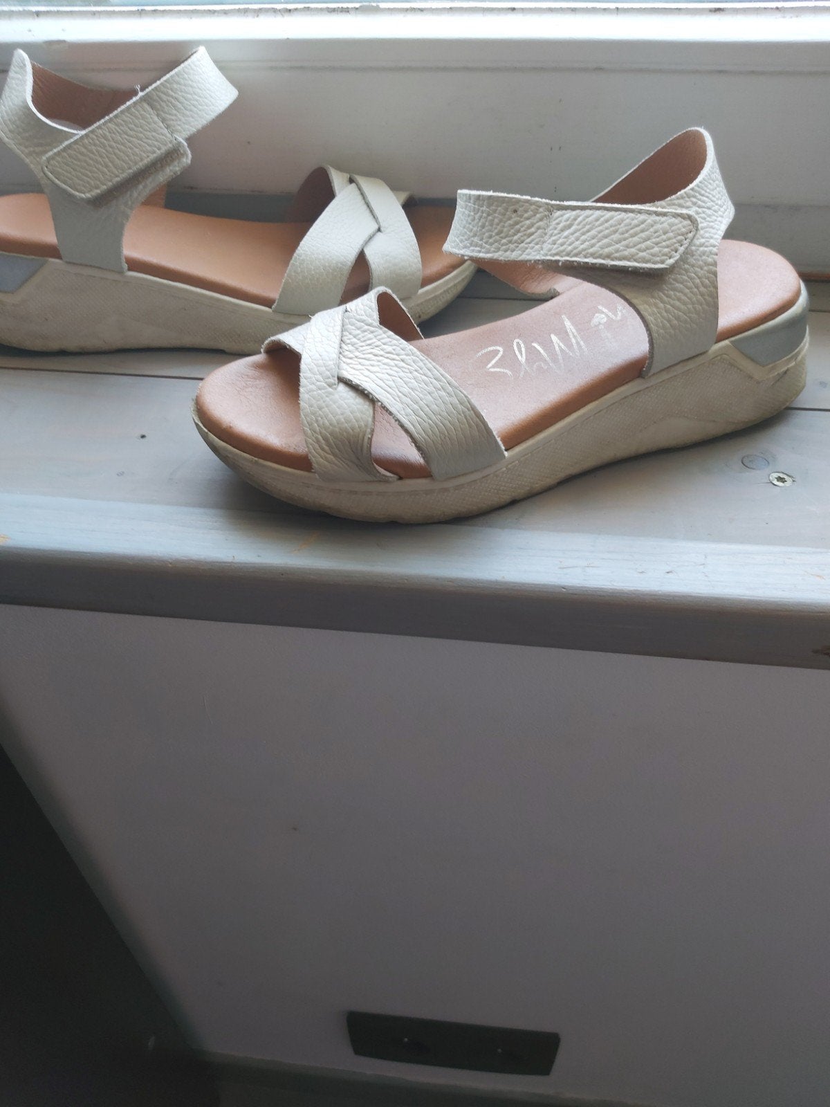sandalen leder maat 37 goede staat, Ophalen, Beige, Sandalen of Muiltjes, Gedragen