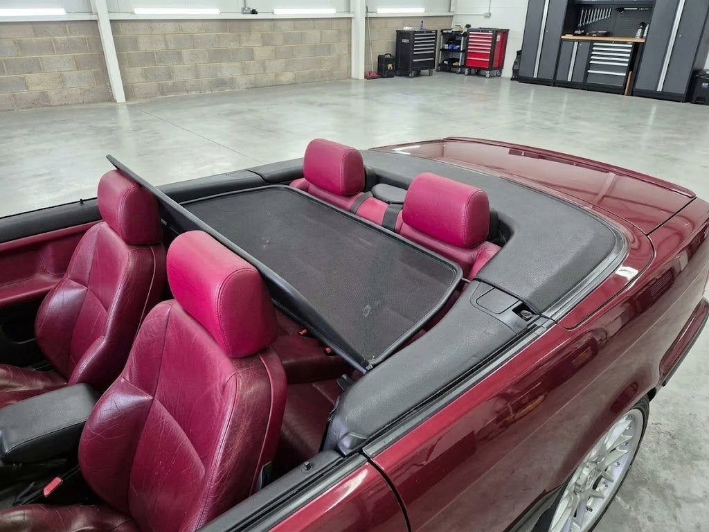 BMW E36 325i Cabriolet, Auto's, Automaat, 4 zetels, Achterwielaandrijving, Cabriolet