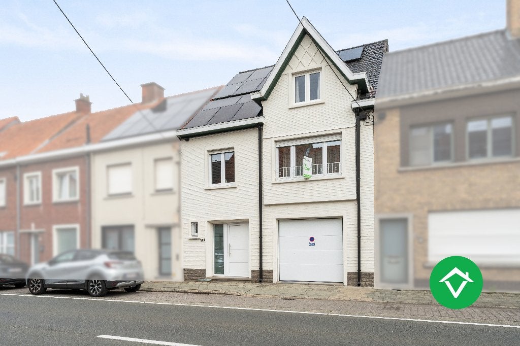 Ruime woning met 5 slpk, tuin en garage te Roeselare, Immo, 200 tot 500 m², Roeselare, 5 kamers, 245 m²