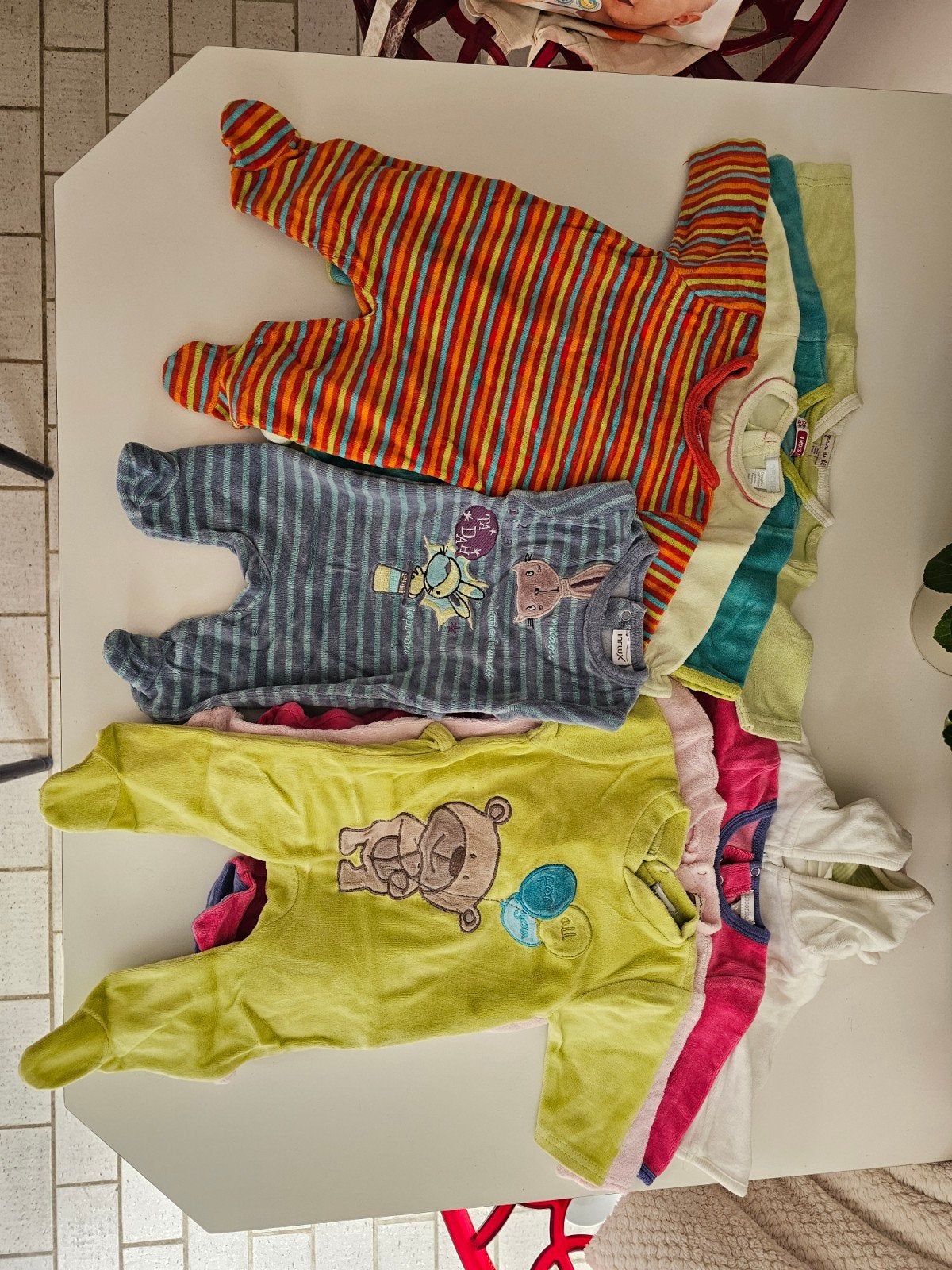 lot de grenouillères et body's, Enfants & Bébés, Garçon ou Fille, Enlèvement ou Envoi, Multiples, Vêtements de nuit ou Sous-vêtements