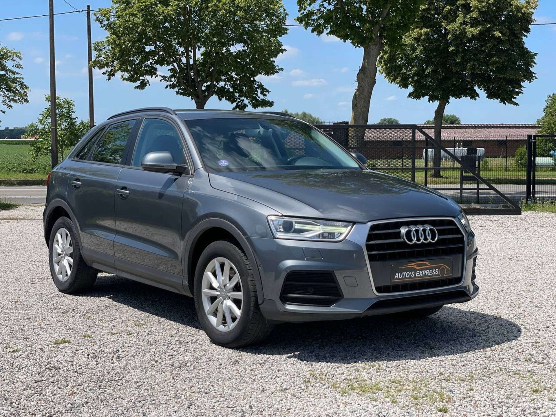 Audi Q3 .4 Benzine/Automaat/Navi/Clima/1 SteEig/Garantie*, Autos, Audi, Entreprise, Achat, Q3, ABS, Airbags, Air conditionné, Apple Carplay