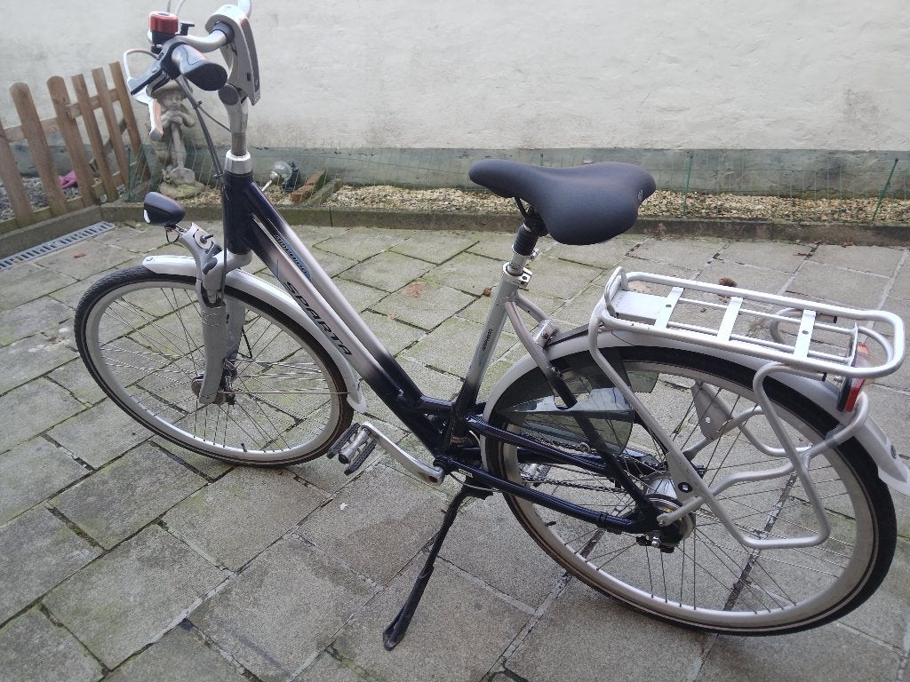 Damesfiets Sparta, Ophalen, Zo goed als nieuw, Sparta, Versnellingen