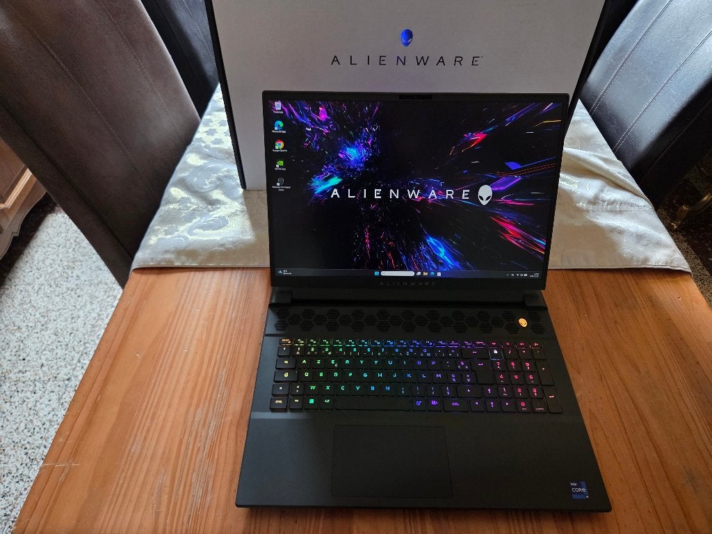 Alienware M18 R2 | RTX 4090 | i9-14900HX |64GB  | Nieuwstaat, Computers en Software, Windows Laptops, Ophalen, 64 GB of meer, Met videokaart