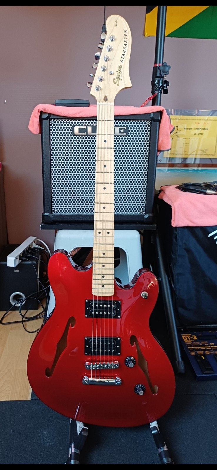 Guitare à corps creux Fender Squier Nouveau ! ! !, Musique & Instruments, Enlèvement