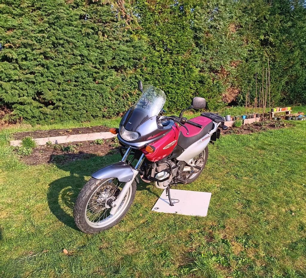 Suziki Freewind 1997, Motoren, Particulier