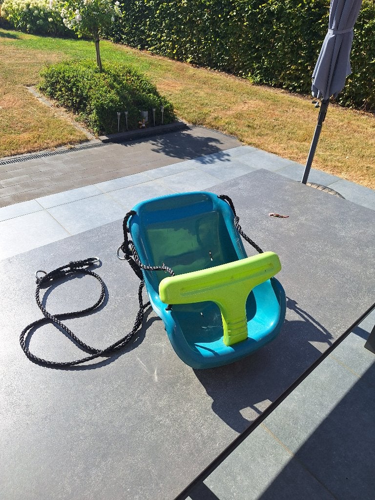 La balançoire pour bébés KBT sera récupérée à Halen, Enfants & Bébés, Jouets | Extérieur | Aires de jeux, Enlèvement, Comme neuf