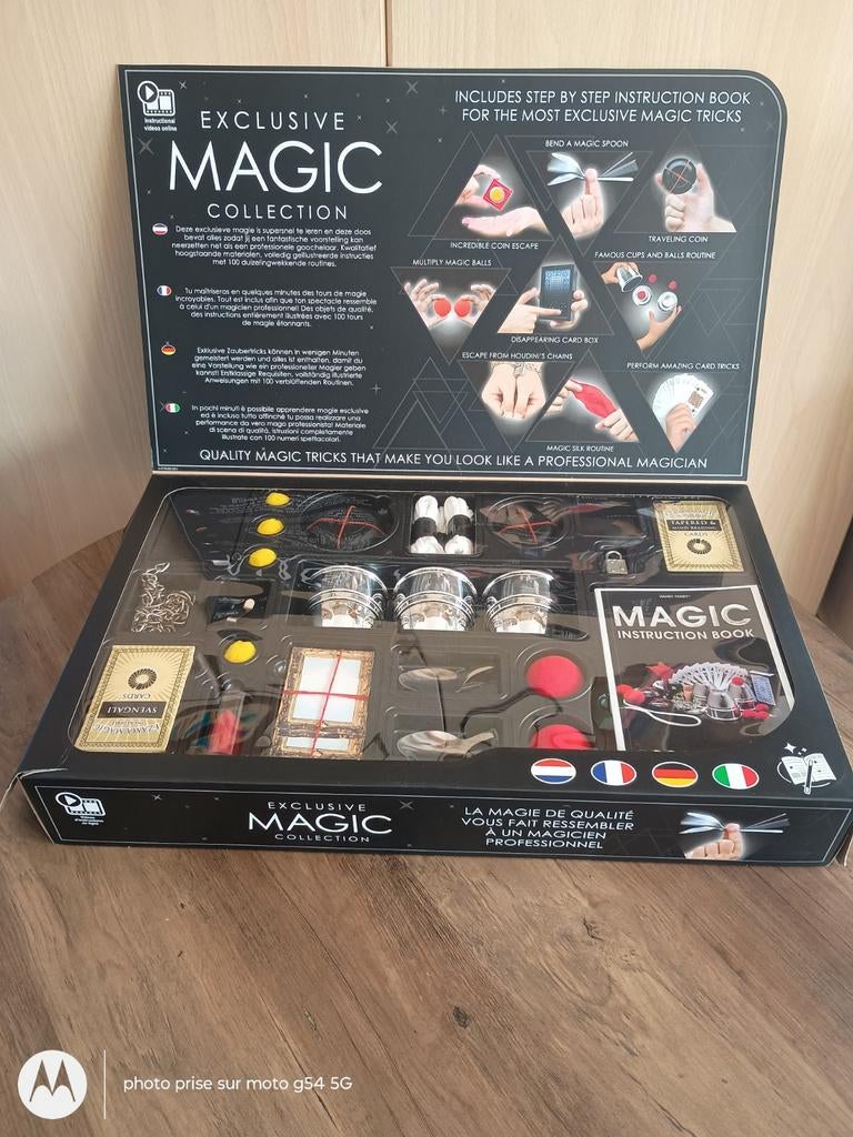 Exclusieve luxe goochelset uit de Magic-collectie, Hobby en Vrije tijd, Vijf spelers of meer, Ophalen of Verzenden, Zo goed als nieuw