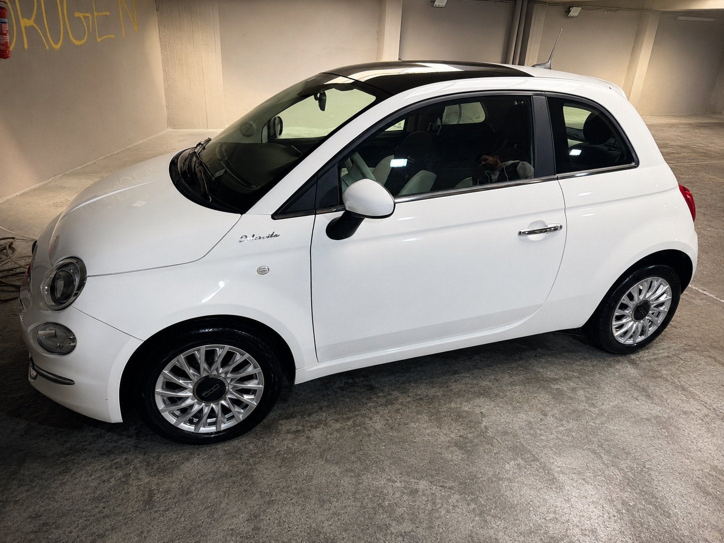 Fiat 500 Hybrid Dolcevita | 2022, Autos, Achat, Particulier, Apple Carplay, 3 portes