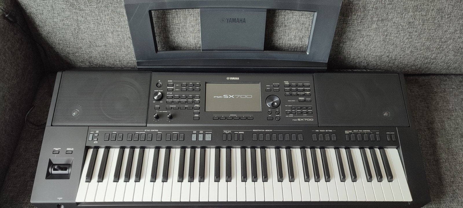 Yamaha PSR-SX700 Workstation, Musique & Instruments, Claviers, Comme neuf, 61 touches, Yamaha, Sensitif, Connexion MIDI, Enlèvement ou Envoi