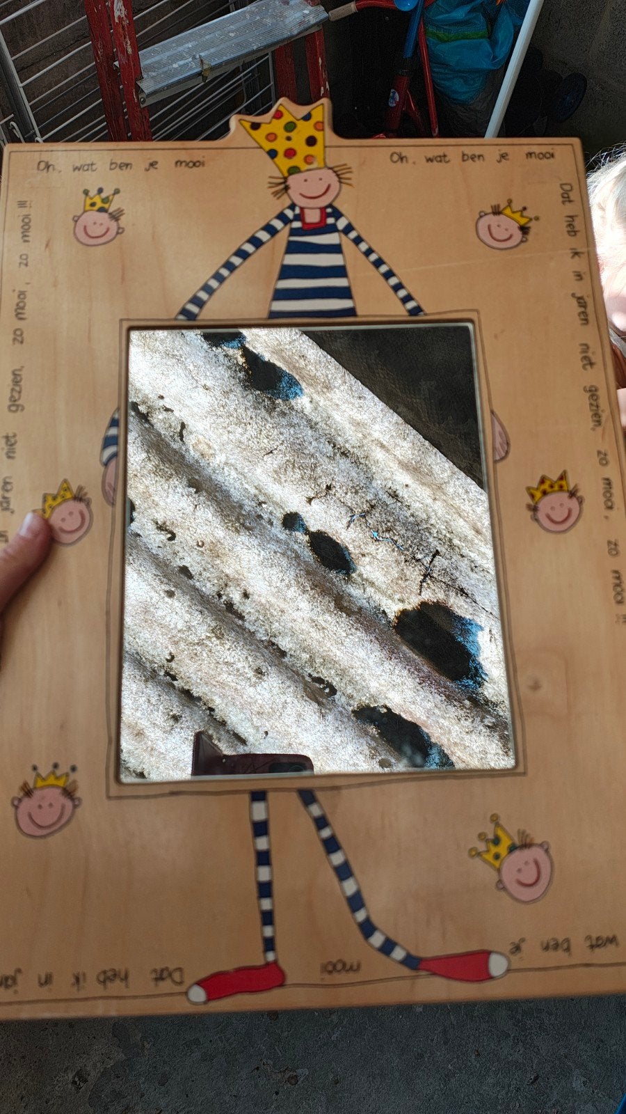 Leuke spiegel, Enlèvement, Miroir