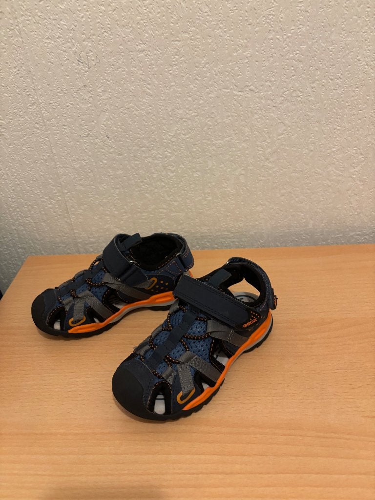 Chaussures été neuf pour garçon p.26 marque GEOX, Neuf, Garçon, Enlèvement, Chaussures