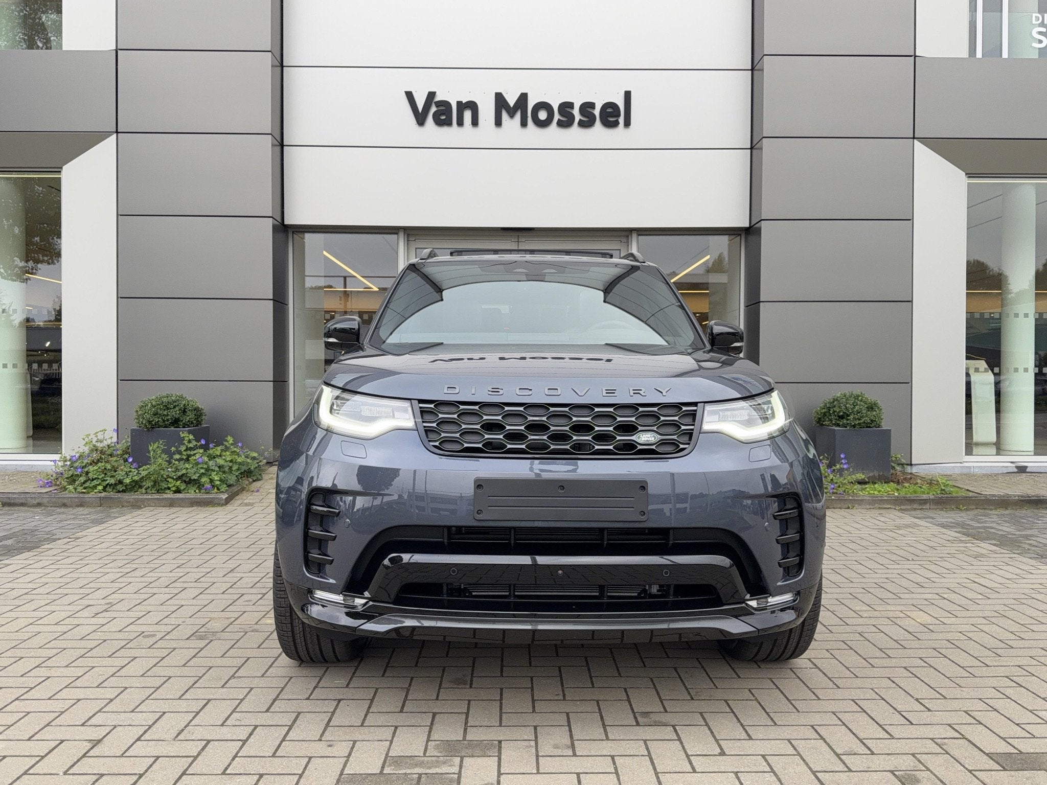 Land Rover Discovery D250 Landmark AWD Auto. 27MY, Autos, Achat, Entreprise, 2442 kg, Noir