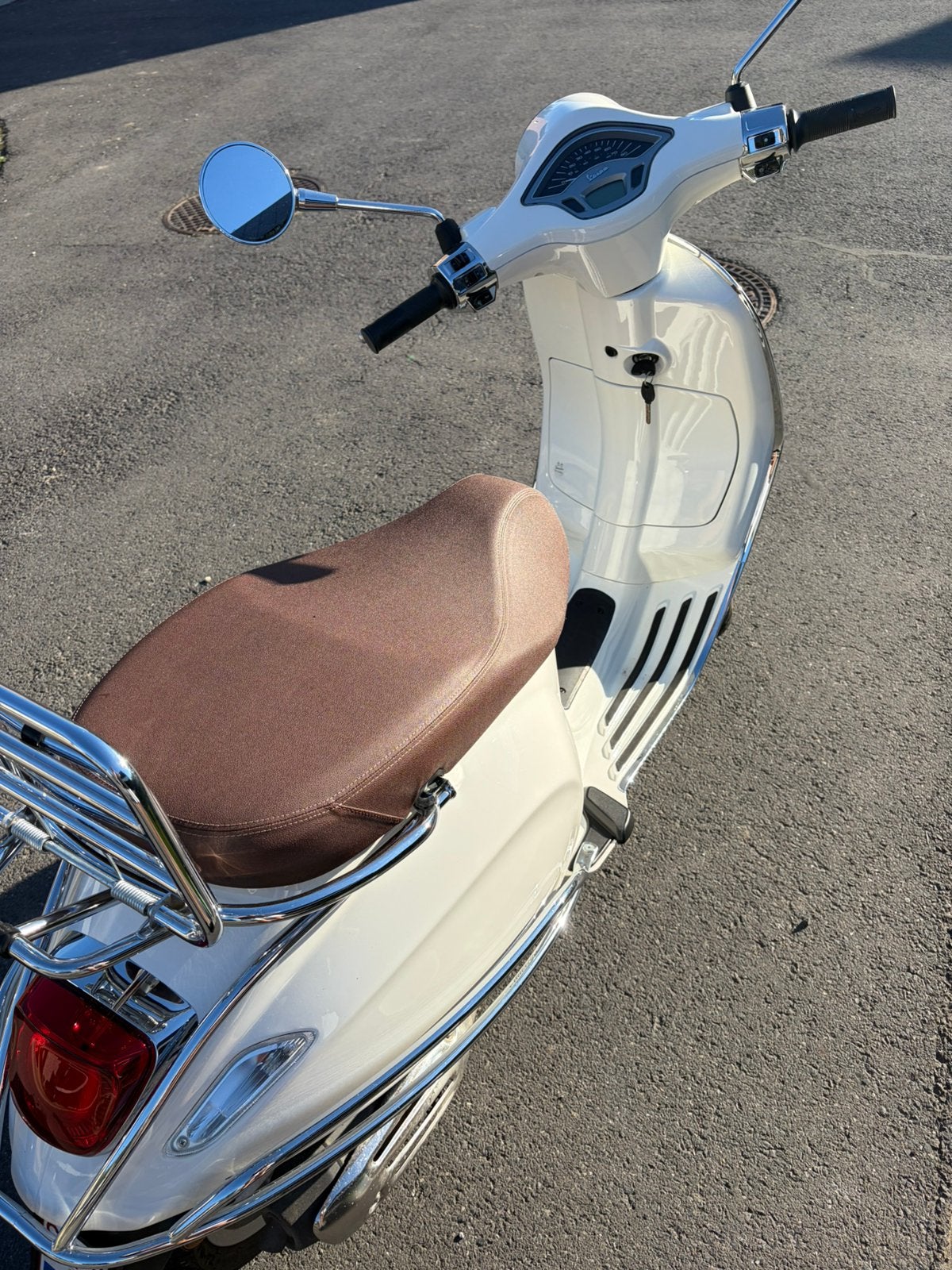 Witte Vespa primavera 50cc, Ophalen, Gebruikt, Overige modellen, Klasse B (45 km/u)