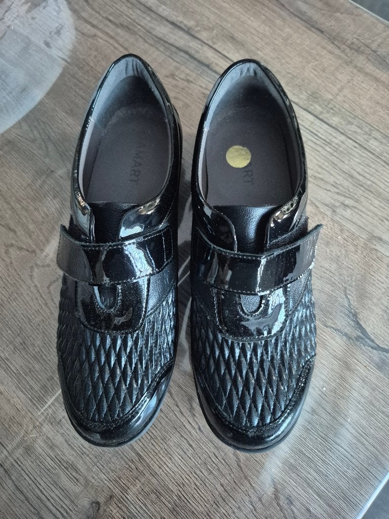 Chaussures noires brillantes, Vêtements | Femmes, Neuf, Enlèvement, Damart, Chaussures basses