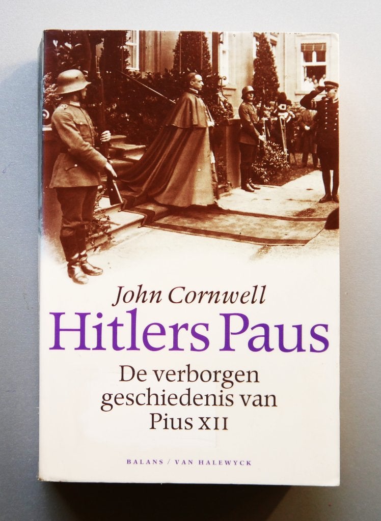 Hitlers Paus, Ophalen of Verzenden, Zo goed als nieuw