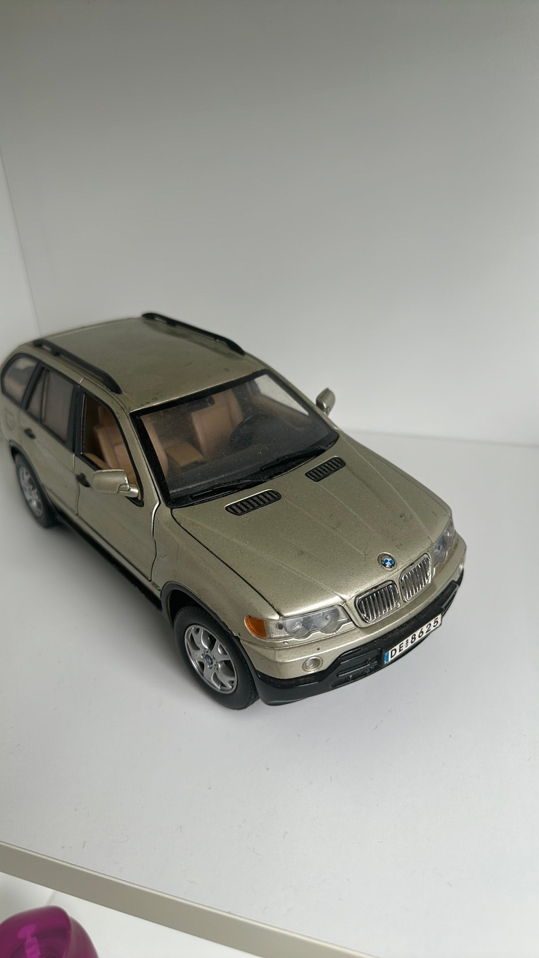 BMW X5 1:18, Ophalen, Zo goed als nieuw, Auto