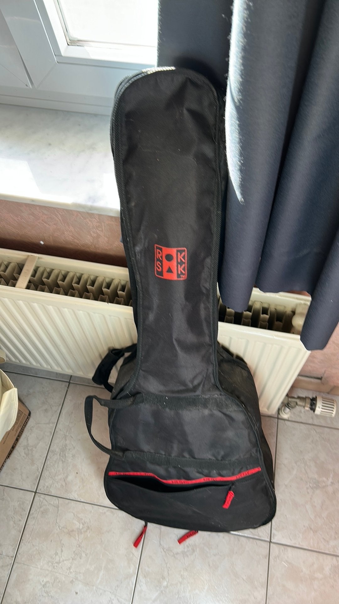 Gitaar, Muziek en Instrumenten, Behuizingen en Koffers, Ophalen, Gebruikt, Akoestische gitaar