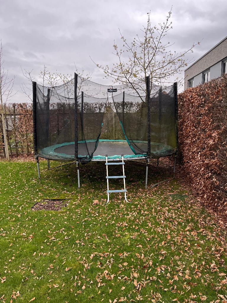 Trampoline met beschermnet, Ophalen, Gebruikt
