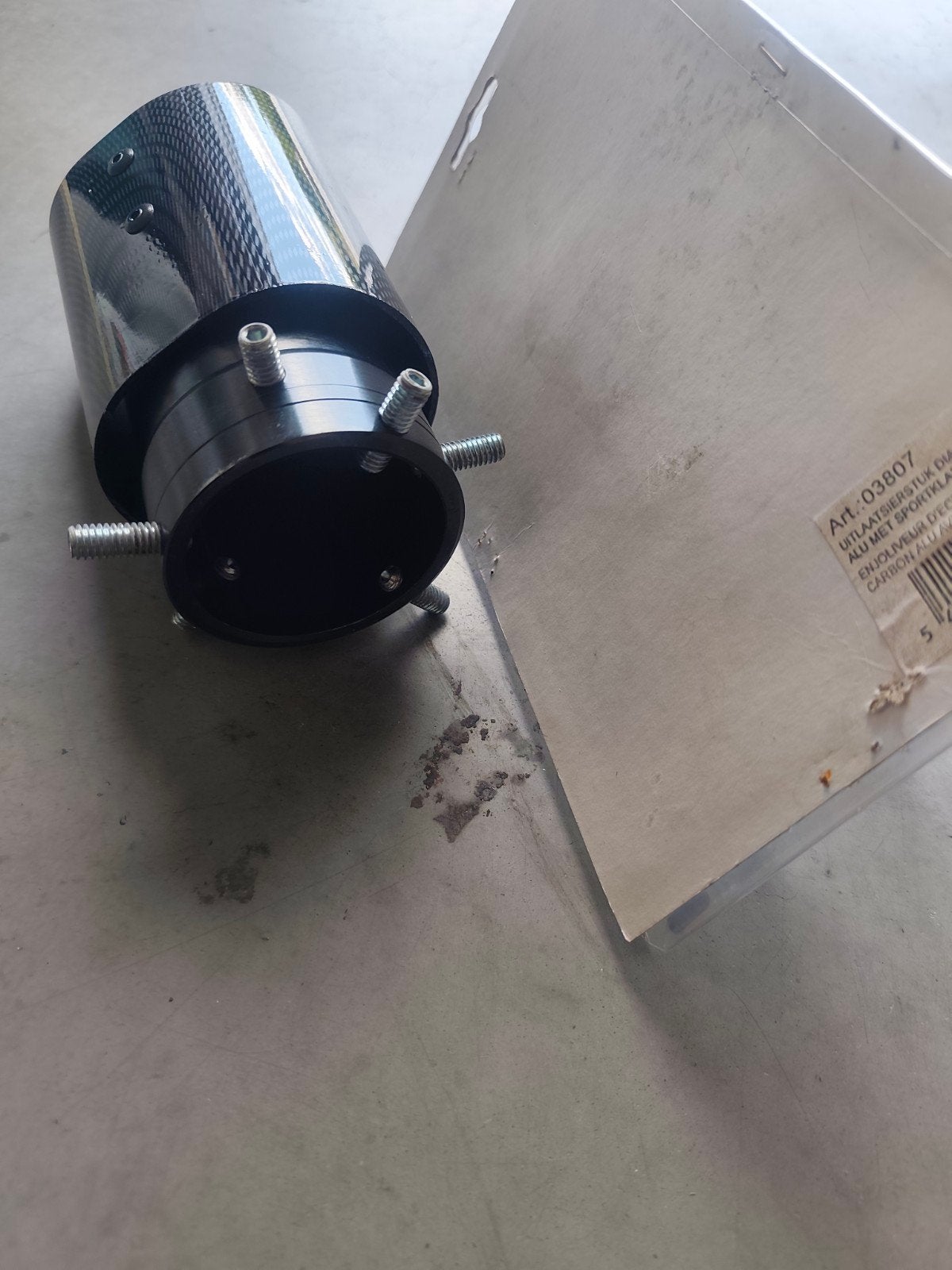 embout échappement tuning, Enlèvement
