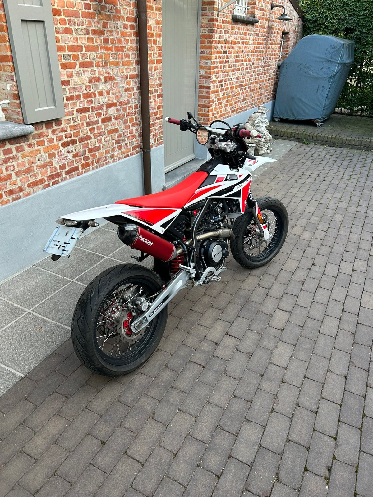 Fantic xmf 125, Particulier