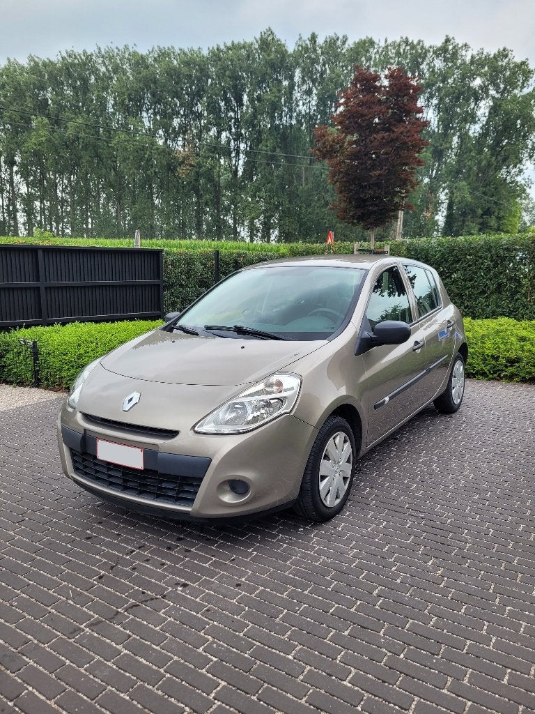 Renault Clio – Ideale eerste wagen!, Autos, Renault, Achat, 1165 kg, Boîte manuelle, Beige