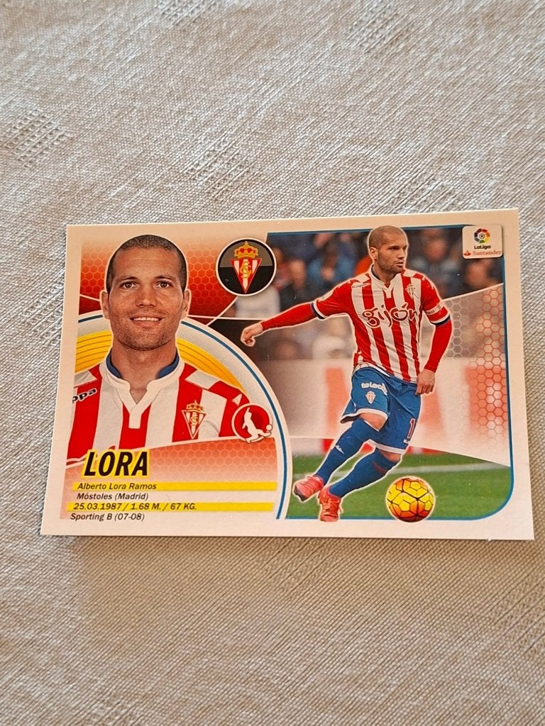 Panini / Sticker / Lora / Sporting Club de Gijon / 2016-2017, Verzamelen, Ophalen of Verzenden, Nieuw, Poster, Plaatje of Sticker