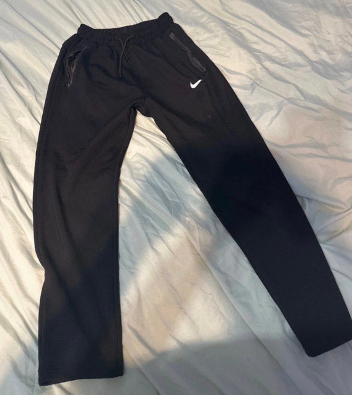 Nike flared broek, Verzenden, Zo goed als nieuw, Maat 48/50 (M), Zwart