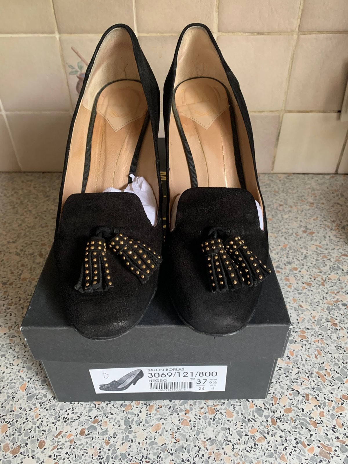 Massimo dutti pumps maat 37 zwart suéde, Kleding | Dames, Pumps, Zwart, Ophalen of Verzenden, Gedragen