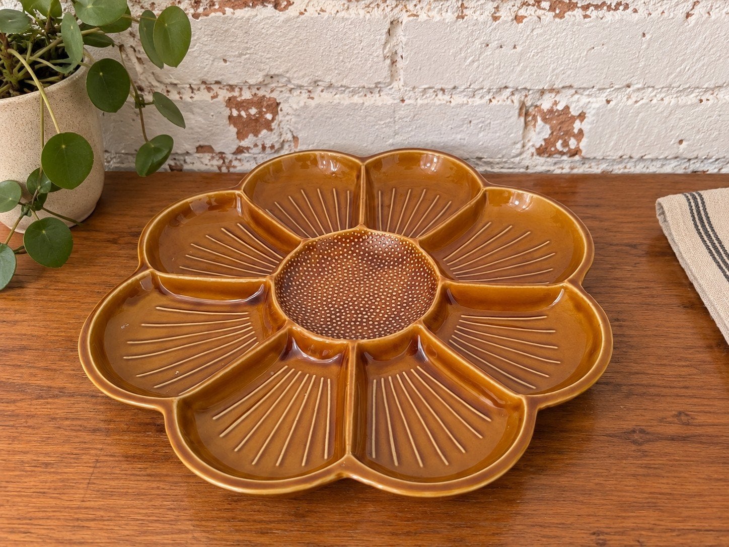 Superbe grand plat apéritif vintage en céramique, Maison & Meubles, Enlèvement ou Envoi, Brun