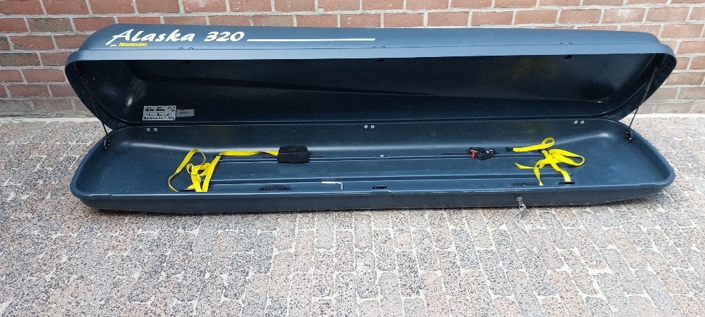 Dakkoffer Norauto Alaska 320 met Thule dakrails, Ophalen, Gebruikt