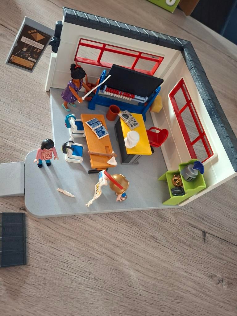 Playmobil  chemielokaal 9455, Ophalen