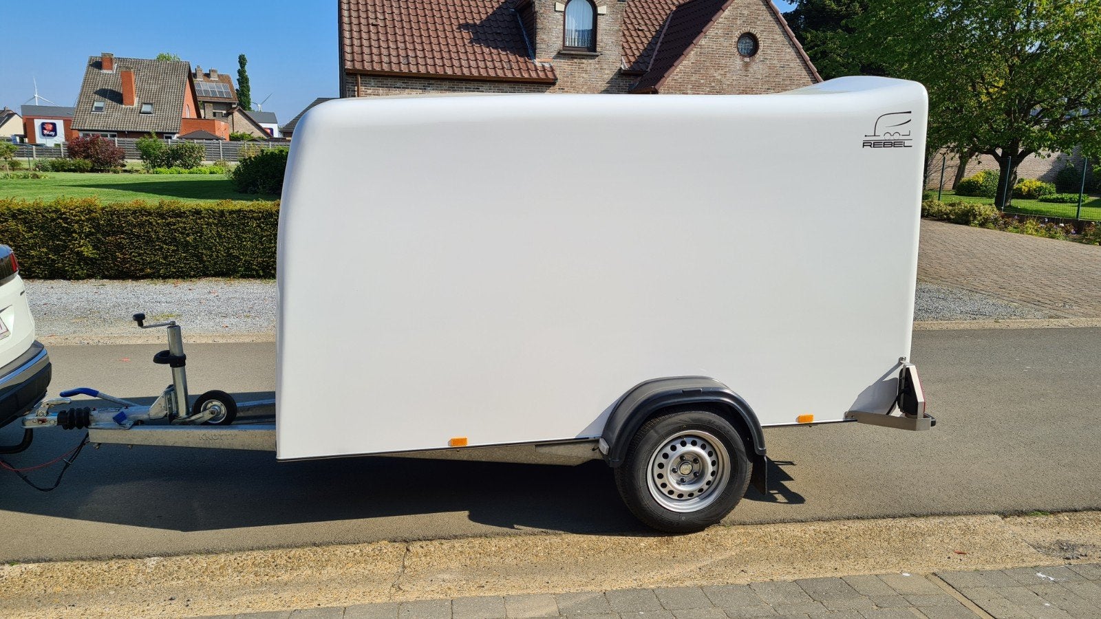 Motor aanhangwagen.