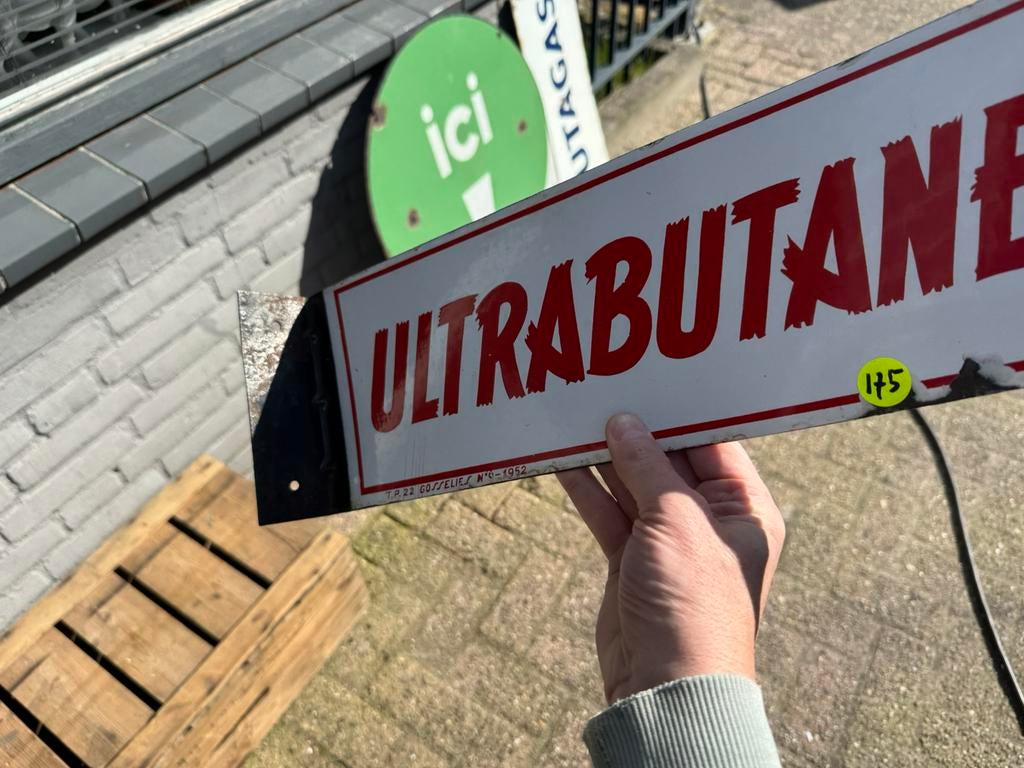 Panneau d'affichage en émail Ultrabutane 1952, Enlèvement ou Envoi
