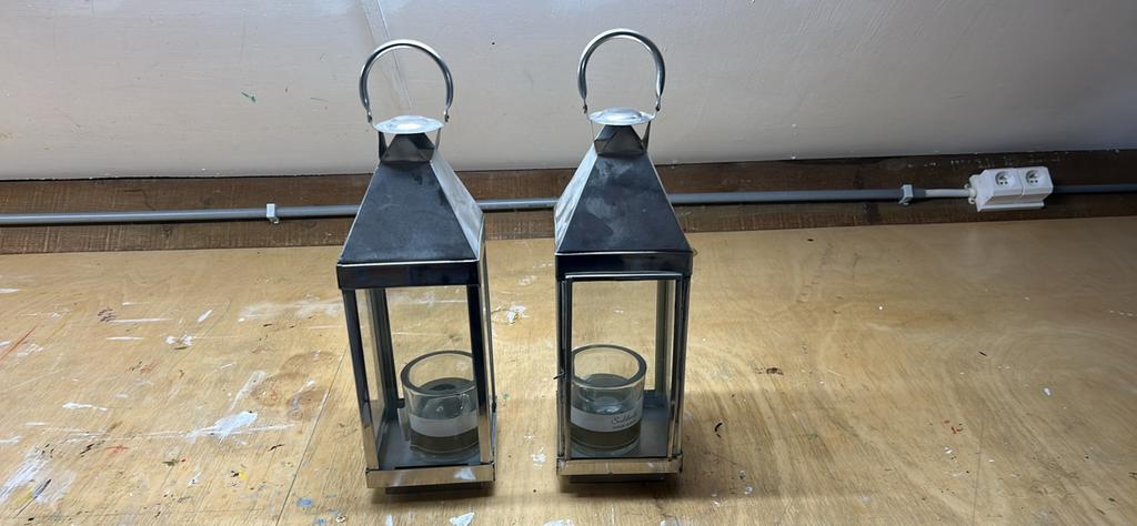 Set van 2 metalen windlichten / lantaarns, Ophalen, Zo goed als nieuw