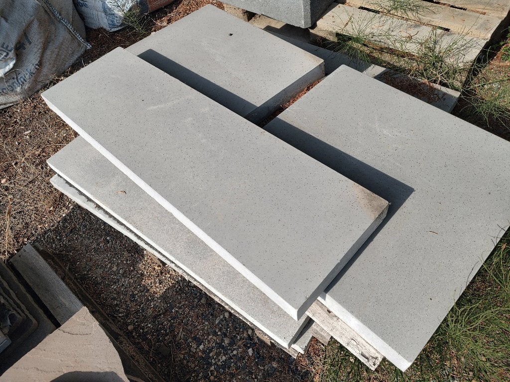 Carreaux lisses - EBEMA, Neuf, Tuiles de terrasse, Béton, Enlèvement