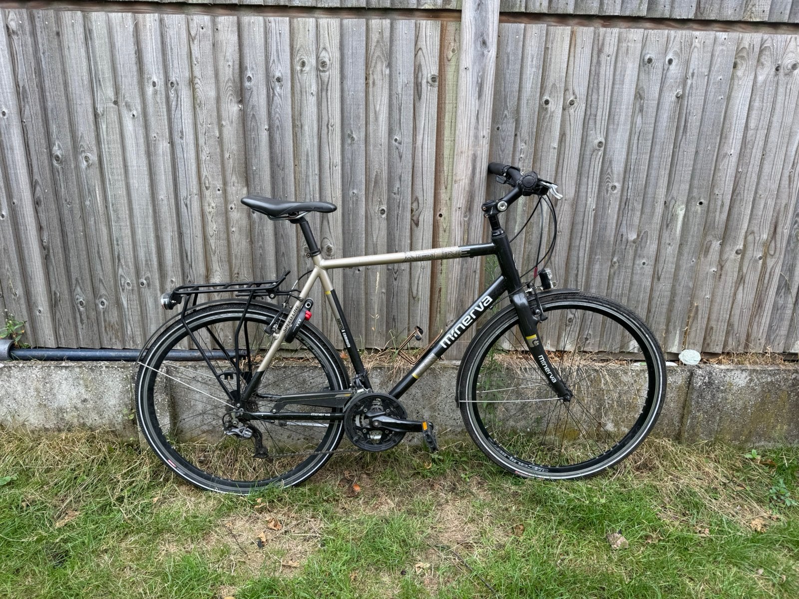 Mooie framemaat 60 Stadsfiets 28 inch uitstekende staat, Ophalen, Versnellingen