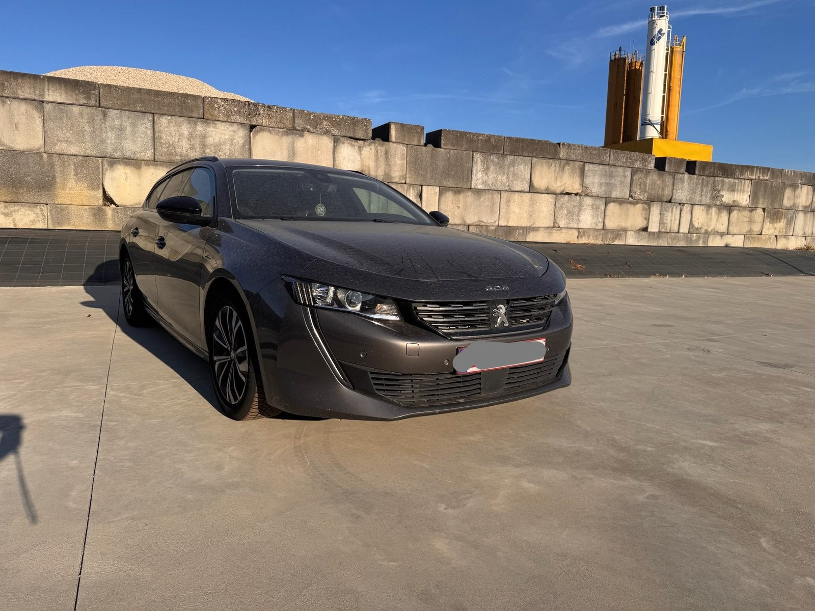 Bedrijfswagen - peugeot, Auto's, Automaat, Grijs, Te koop, Hybride Elektrisch/Benzine