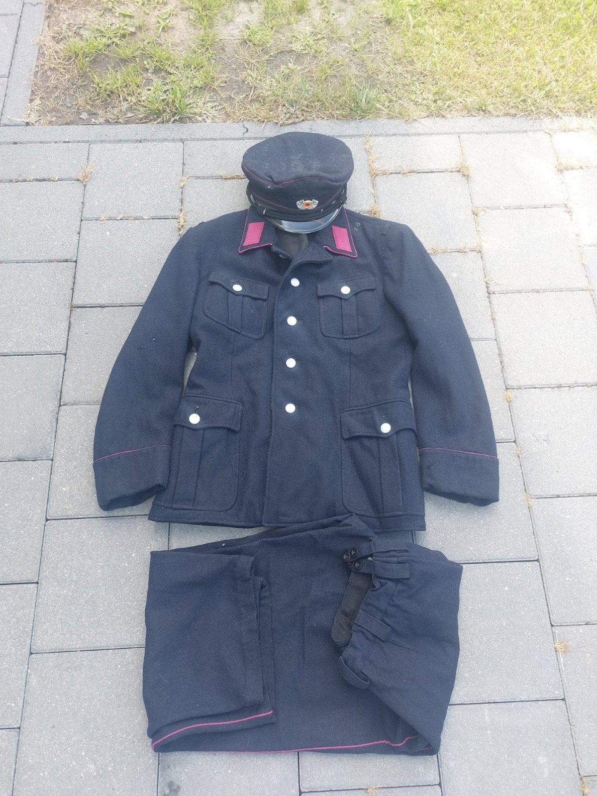 Uniforme de pompier volontaire DDR complet, Collections, Enlèvement ou Envoi, Autres, Vêtements ou Chaussures