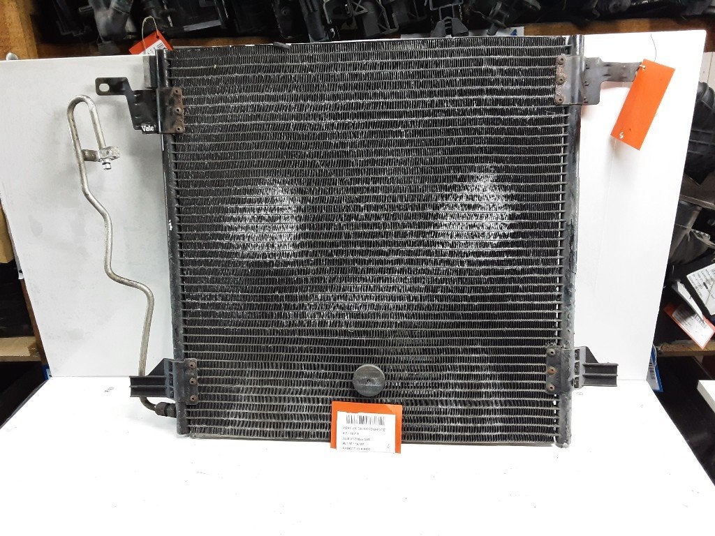 RADIATEUR CLIMATISATION Mercedes-Benz ML I (163) (1215166), Mercedes-Benz, Mevr. I. Hauben, Utilisé, Rue de l'Espoir 34 34
4030  GRIVEGNÉE, BE